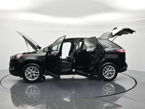 Used 2024 Ford Edge SEL AWD/4WD image 46