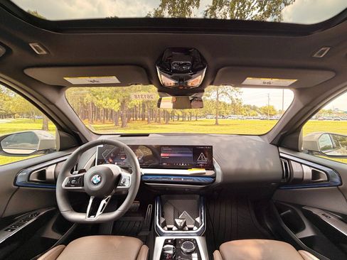New 2026 BMW X3 xDrive30i w/ Premium Package AWD/4WD image 2