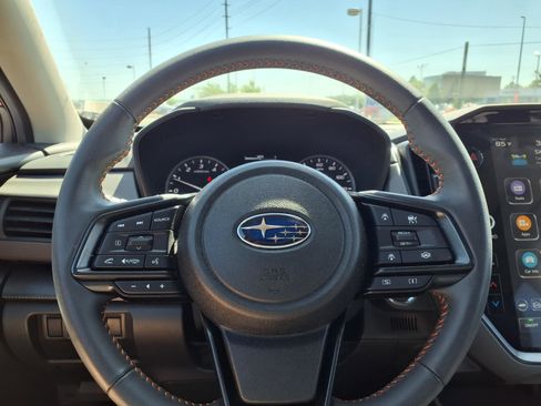 Used 2024 Subaru Crosstrek 2.5i Limited AWD/4WD image 15