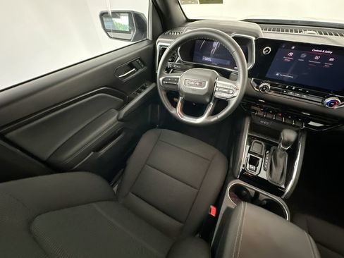 Used 2025 GMC Canyon Elevation w/ Technology Package RWD image 9