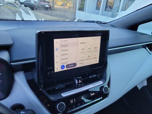 Used 2024 Toyota Corolla SE FWD image 20