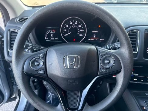 Used 2019 Honda HR-V EX image 11