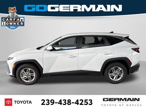 Used 2025 Hyundai Tucson SE FWD image 2
