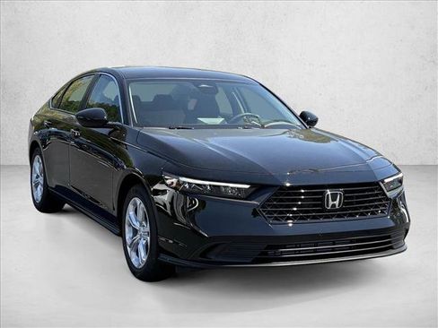 New 2026 Honda Accord LX image 9