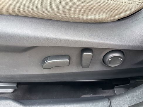 Used 2022 Subaru Legacy Premium AWD/4WD image 18