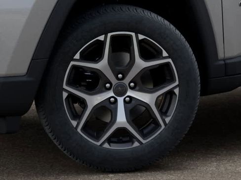 New 2026 Jeep Compass Limited image 8