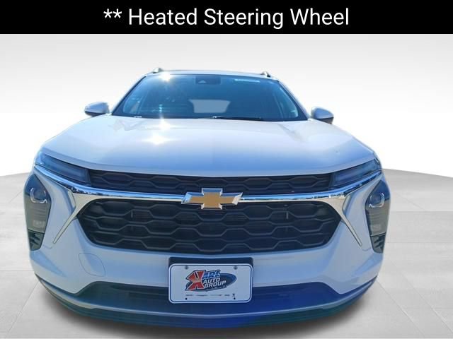 Used 2025 Chevrolet Trax LT w/ Driver Confidence Package FWD image 8