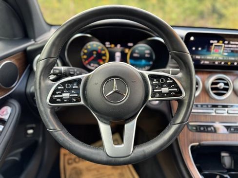 Used 2022 Mercedes-Benz GLC 300 4MATIC image 24