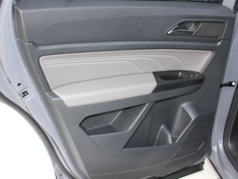 Used 2021 Volkswagen Atlas Cross Sport SEL w/ Cross Sport MDO Package image 35