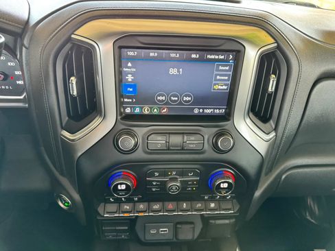 Used 2021 Chevrolet Silverado 1500 LTZ w/ LTZ Convenience Package II AWD/4WD image 13