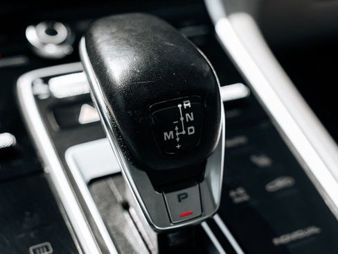Used 2017 Porsche Panamera 4S AWD/4WD image 37