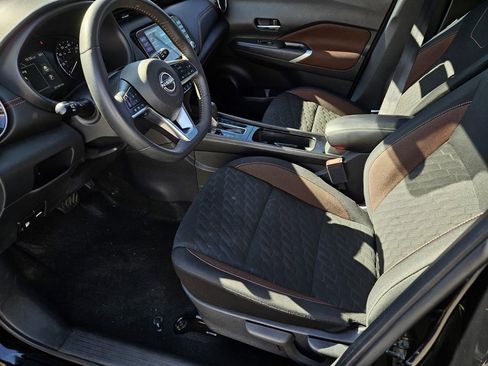Certified 2023 Nissan Kicks SR image 17