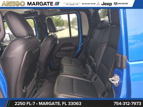 Used 2024 Jeep Gladiator Sport AWD/4WD image 15