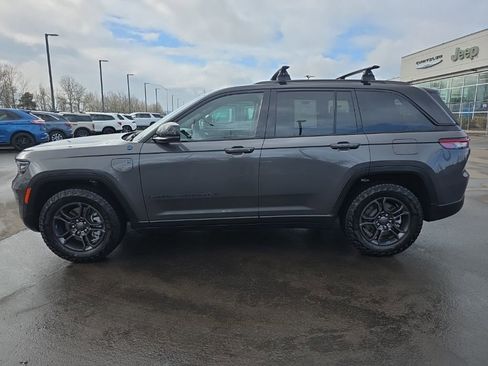 Certified 2023 Jeep Grand Cherokee Trailhawk w/ Advanced Protech Group II image 2