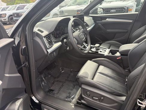 Used 2024 Audi Q5 2.0T Premium Plus AWD/4WD image 12