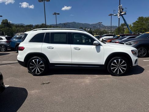 Used 2022 Mercedes-Benz GLB 250 4MATIC image 7