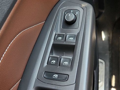 Used 2022 Volkswagen Atlas SE w/ Panoramic Sunroof Package FWD image 23