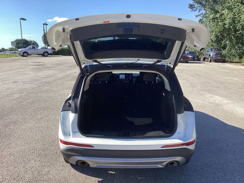 Used 2023 Lincoln Corsair FWD image 9