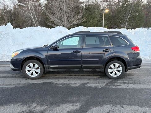 Used 2012 Subaru Outback 2.5i Limited image 2