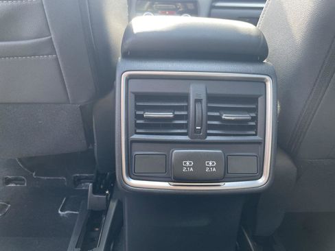 Used 2024 Subaru Forester Premium AWD/4WD image 29