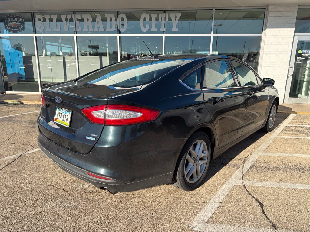 Used 2014 Ford Fusion SE FWD image 6