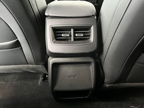 Certified 2024 Chevrolet Equinox EV RS image 29