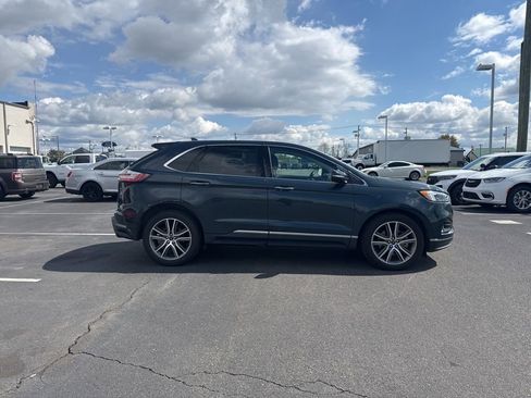 Used 2019 Ford Edge Titanium w/ Equipment Group 301A image 6