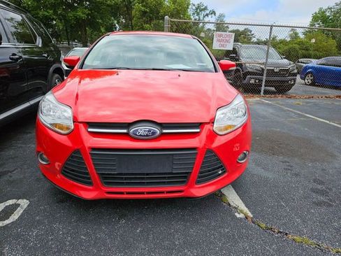 Used 2013 Ford Focus SE FWD image 3