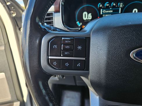 Used 2022 Ford F150 Lariat AWD/4WD image 18