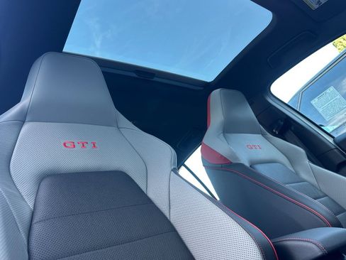 New 2026 Volkswagen GTI SE FWD image 15