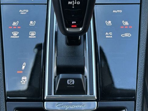 Used 2021 Porsche Cayenne S image 25