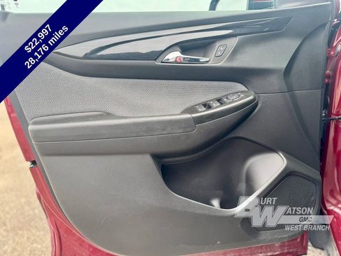 Used 2024 Chevrolet TrailBlazer LT w/ LT Cold Weather Package image 13