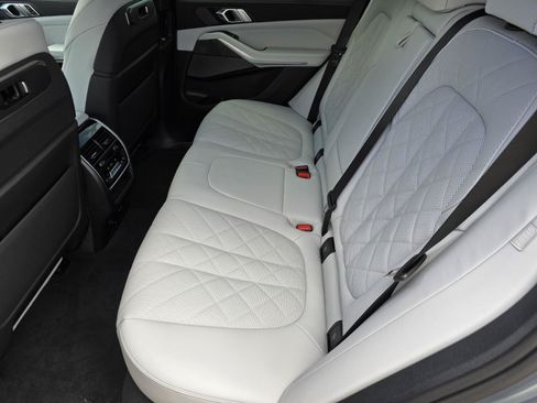 New 2026 BMW X5 sDrive40i w/ Climate Comfort Package RWD image 16