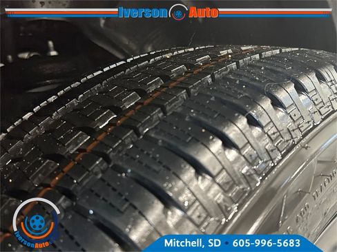 New 2026 RAM 1500 4x4 Crew Cab image 12