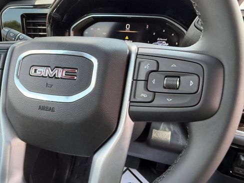 New 2026 GMC Sierra 3500 SLE w/ SLE Convenience Package RWD image 9