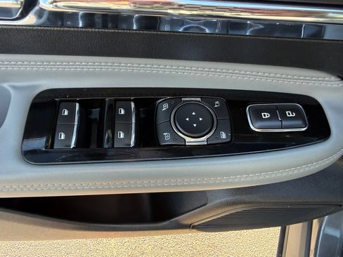Used 2020 Lincoln Corsair FWD w/ Equipment Group 101A image 15