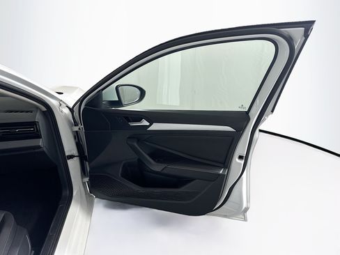 Used 2025 Volkswagen Jetta S FWD image 31