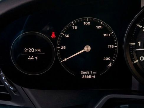 Used 2024 Porsche 911 Targa 4S image 9