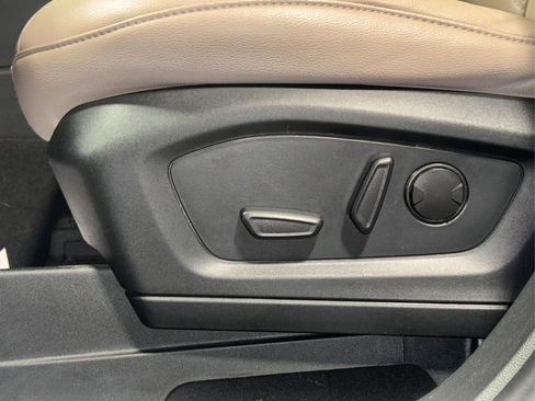 Certified 2023 Ford Explorer Limited image 21