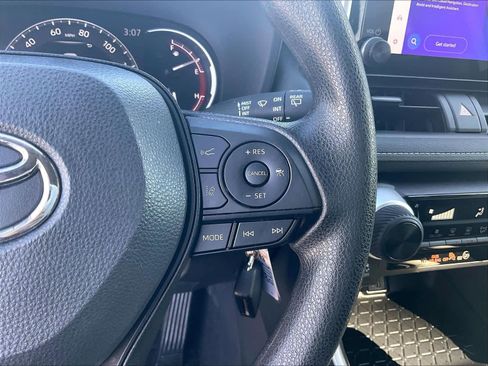 Used 2024 Toyota RAV4 LE image 20