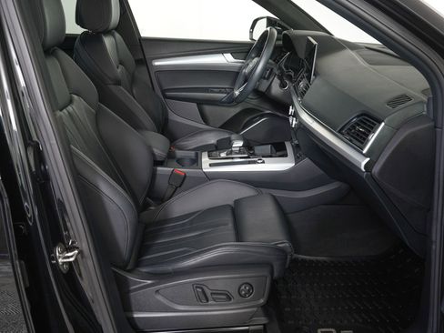 Used 2024 Audi Q5 2.0T Premium w/ Summer of Audi Package AWD/4WD image 8