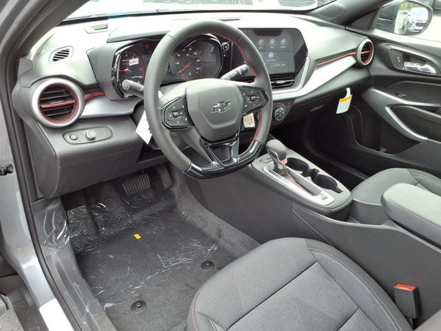 New 2026 Chevrolet Trax RS w/ Sunroof Package FWD image 5