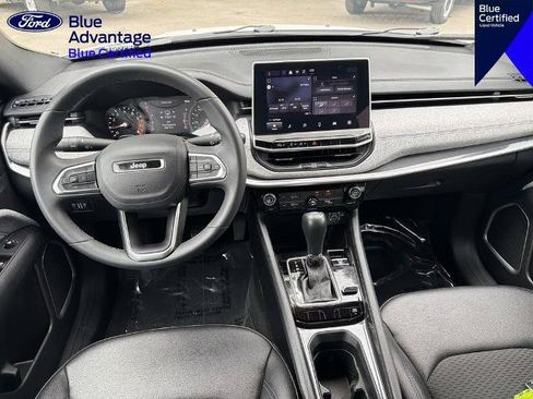 Used 2024 Jeep Compass Latitude AWD/4WD image 9