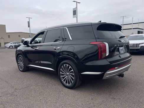 Used 2023 Hyundai Palisade Calligraphy w/ Cargo Package image 5