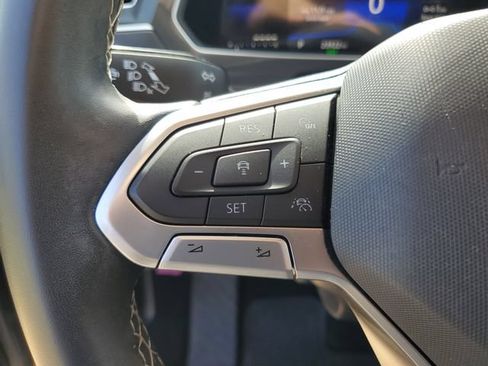 Used 2023 Volkswagen Tiguan SE FWD image 17