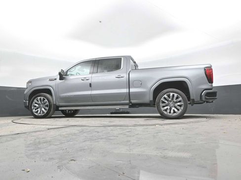 New 2026 GMC Sierra 1500 Denali w/ Denali Reserve Package AWD/4WD image 39