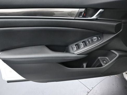 Used 2022 Honda Accord Sport image 10