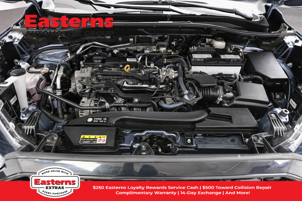 Used 2025 Toyota Corolla Cross L FWD image 8