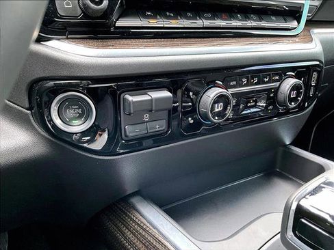 Certified 2025 Chevrolet Silverado 1500 LT Trail Boss w/ Convenience Package II image 24