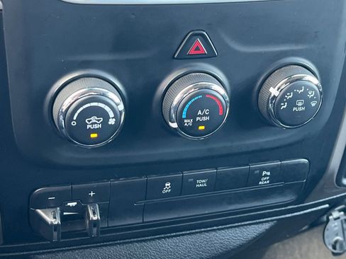 Used 2020 RAM 1500 Classic Warlock AWD/4WD image 16